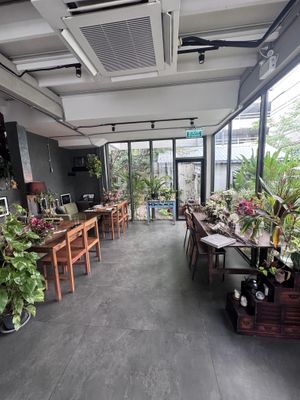 Nice   at Earth House Restaurant And Wine Bar in Bangkok
