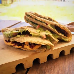 Raw, Vegan, gluten free, sugar free
QUESADILLAS at Graines de Folie & Co in Saint-denis
