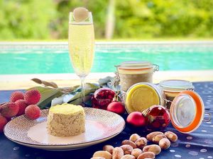 Raw, Vegan, gluten free, sugar free
"FAUX-GRAS" at Graines de Folie & Co in Saint-denis