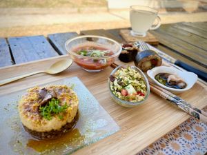 Parmentier végan à la vanille de la Réunion at Graines de Folie & Co in Saint-denis