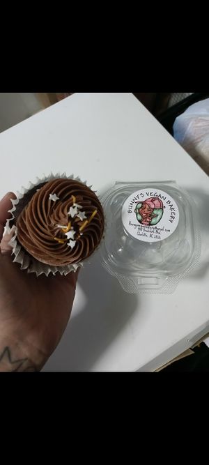Cupcake at Bunny's Vegan Bakery - Pop Up in Queens