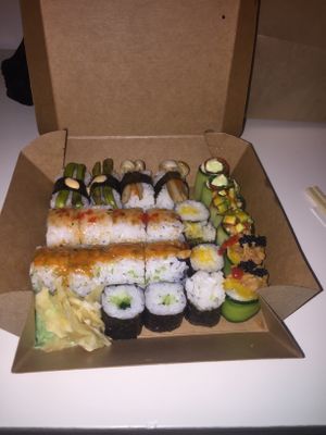 Combinado 24 peças  at Vegamaki Sushi Bar in Porto