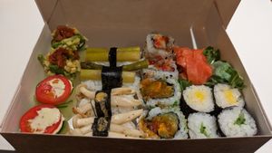 16-piece combo at Vegamaki Sushi Bar in Porto