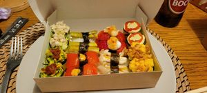 16 pcs Menu at Vegamaki Sushi Bar in Porto