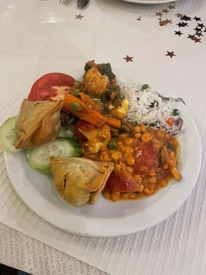 was there for new years eve (buffet 30€ all you can eat)  at Holi Diwali in Sagres
