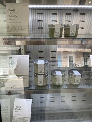 Spreads   at Restore - 리스토어 in Seoul