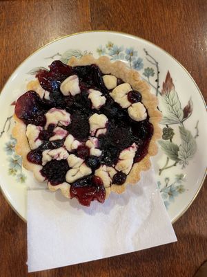 Fruit tarte  at Il Gianfornaio - Prati in Rome