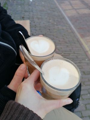 Chai latte with oatmilk at Het Coffy-Huys in Enkhuizen