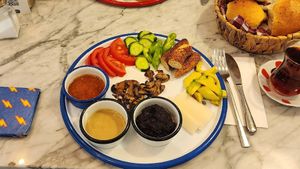 Vegan breakfast at Sis&Bros Cafe & Şarküteri in Istanbul