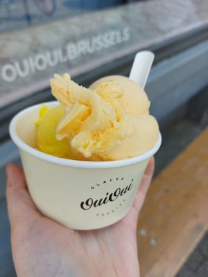 Mandarine & fruit de la passion at Oui Oui - Saint-Gilles in Brussels