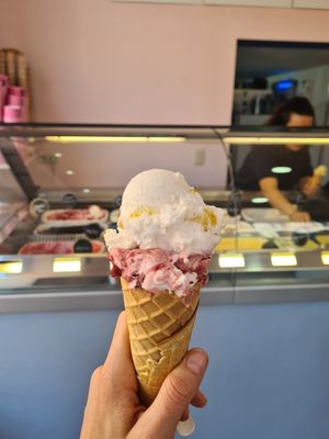  at Oui Oui - Saint-Gilles in Brussels