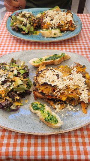 vegan lasagne with tofu, served with homemade bread with pesto at Dicha Chibcha in Villa De Leyva