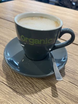 Cappuccino mit Erbsenmilch  at Plänty Sandwiches in Munich