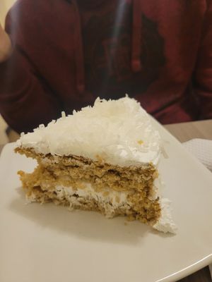 coconut tart at Marvelous Vegan Plant Power Food in Bogota