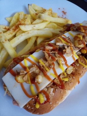 Hot No Dog at Marvelous Vegan Plant Power Food in Bogota