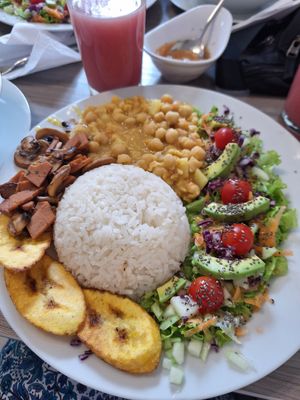  at Marvelous Vegan Plant Power Food in Bogota