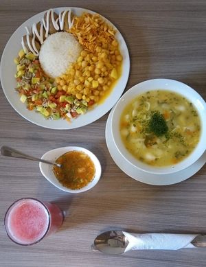  at Marvelous Vegan Plant Power Food in Bogota