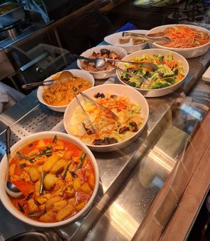 Assorted dishes ready around 8.20am ~ 31/3/22 at Greendot - 绿一点 - AMK in Northeast Singapore