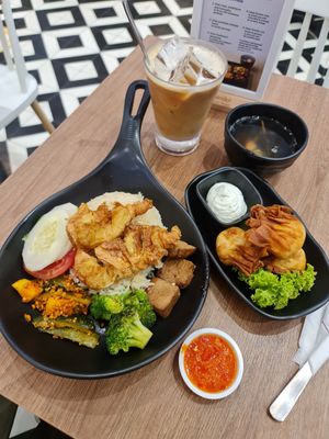 $20.30 meal ~ 10/7/22 at Greendot - 绿一点 - AMK in Northeast Singapore