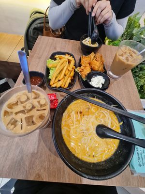 2 pax dining ~ 18/10/22 at Greendot - 绿一点 - AMK in Northeast Singapore