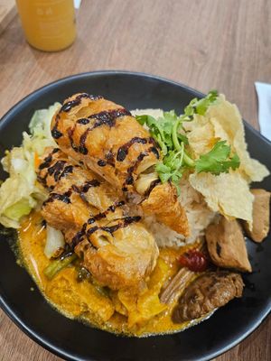 Hainanese Chicken Curry Rice ~8/9/23' at Greendot - 绿一点 - AMK in Northeast Singapore