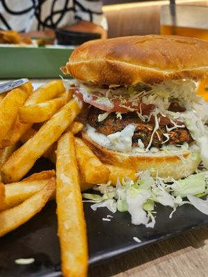 Jap Salmonise Burger  ~ 7/10/23 at Greendot - 绿一点 - AMK in Northeast Singapore