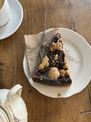 Poppy Seed Cherry Cake/ Mohn Kirsch Streusel  at Café Heimelig in Frankfurt