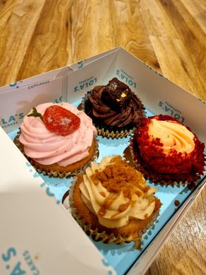 Strawberry, Caramel Biscuit, Chocolate Brownie & Red Velvet Cupcakes at Lola's Cupcakes - Canary Wharf in East London