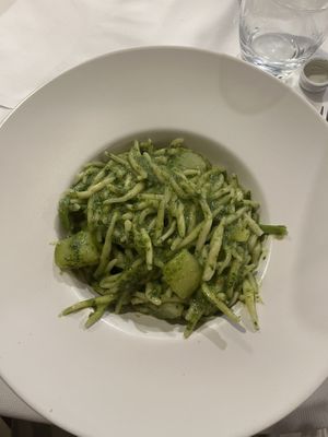 Trofie al pesto vegano  at Trattoria Pizzeria Le Due Lune in Levanto