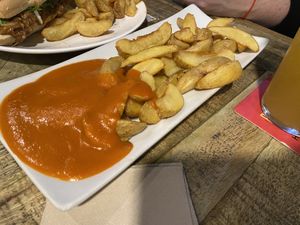 NUESTRAS BRAVAS  at Milana Beerhouse Paraíso in Valladolid
