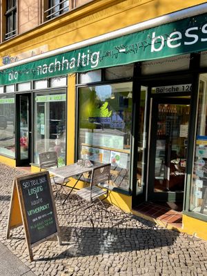 outdoor area in front of the store at unverpackt berlin in Berlin