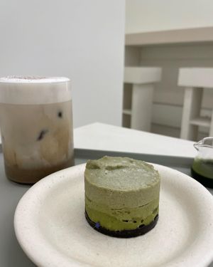 Forrest cake and hojitcha latte  at Yun Teehaus in Seoul