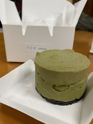 Went with the most delicious chz cake this time!  at Yun Teehaus in Seoul