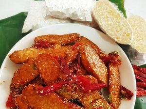   at Reunion Cafe in Vientiane