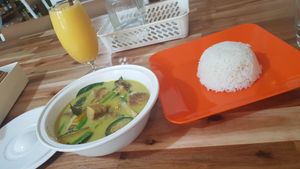 Green Curry (50k kip) with Rice (10k kip) and Mango Smoothie (20k kip) at Reunion Cafe in Vientiane