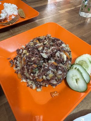 Healthy Rice. Nicee  at Reunion Cafe in Vientiane