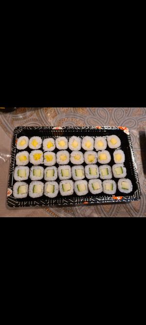 Maki cucumber & pineapple at Restaurant De Nieuwe Es in Woudrichem