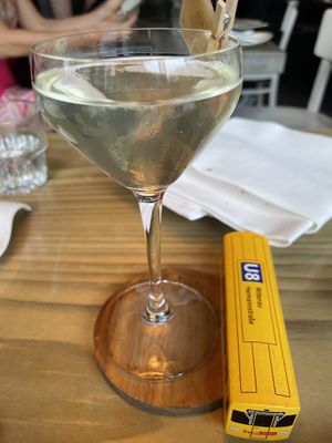 Gimlet with adorable U8   at Kopps in Berlin