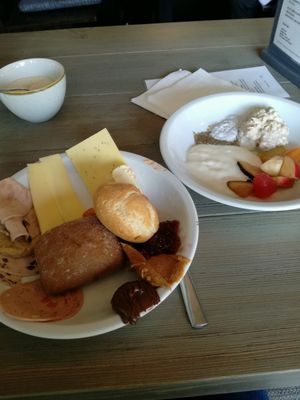 ham cheese yougurt at Kopps in Berlin