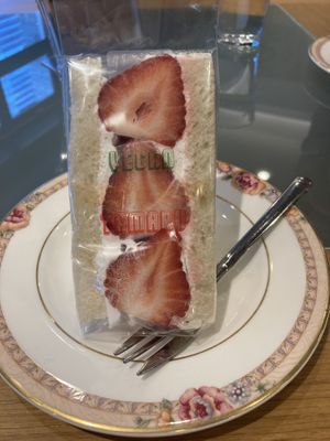 Strawberry cream sandwich  #Veganuary at Vegan Fruits Cafe Tamaru in Hiroshima