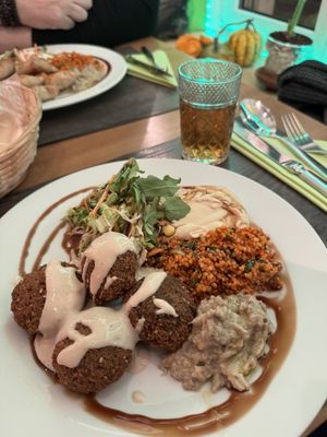 Falafel-Teller (weltbeste Falafel)  at Habibi Café Bistro in St Gallen