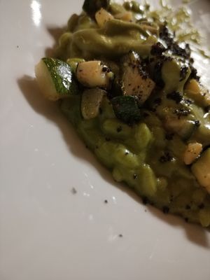 Zucchini, mint and dry seeds crumble risotto at Mutty in Castiglione Delle Stiviere