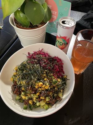 Next level tempeh bowl  at Poké Perfect in Hilversum