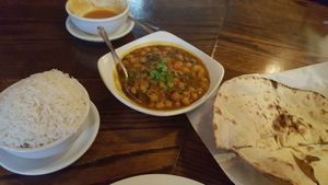 Chana palak with roti and rice at Gorkha Palace in Minneapolis