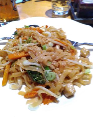 V1 veganes Phad Thai at Zäb Dee in Kaiserslautern