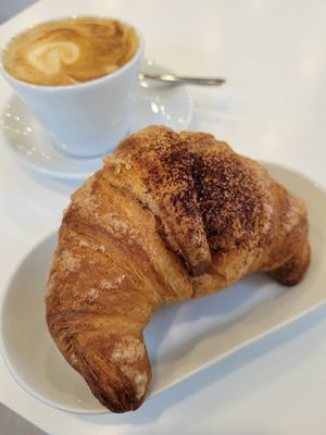 Hazelnut croissant and a soy cappuccino at Pasticceria Regina in Como