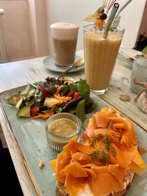 Smoked salmon, ginger smoothie and latte macchiato   at Easy Peasy in Berlin