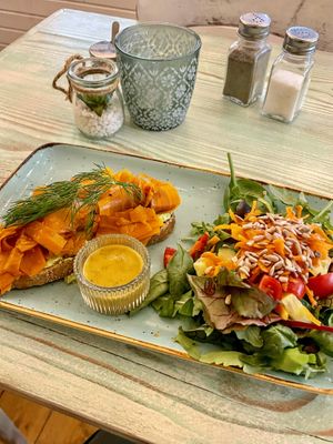 Smoked Salmon  at Easy Peasy in Berlin