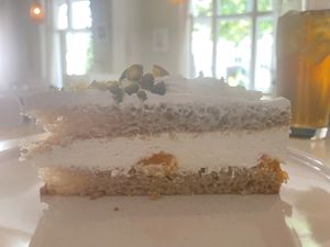Sahnetorte mit Mandarinen   at Easy Peasy in Berlin