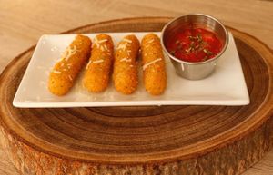 Mozzarella Sticks at DARZ! in Vila Do Conde